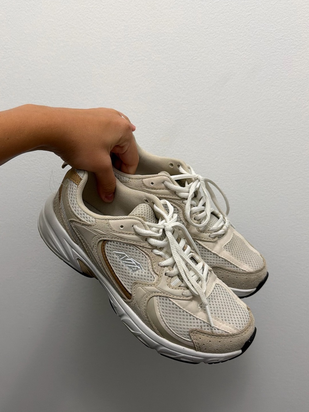 Avia Women’s Beige and White Athletic Sneakers